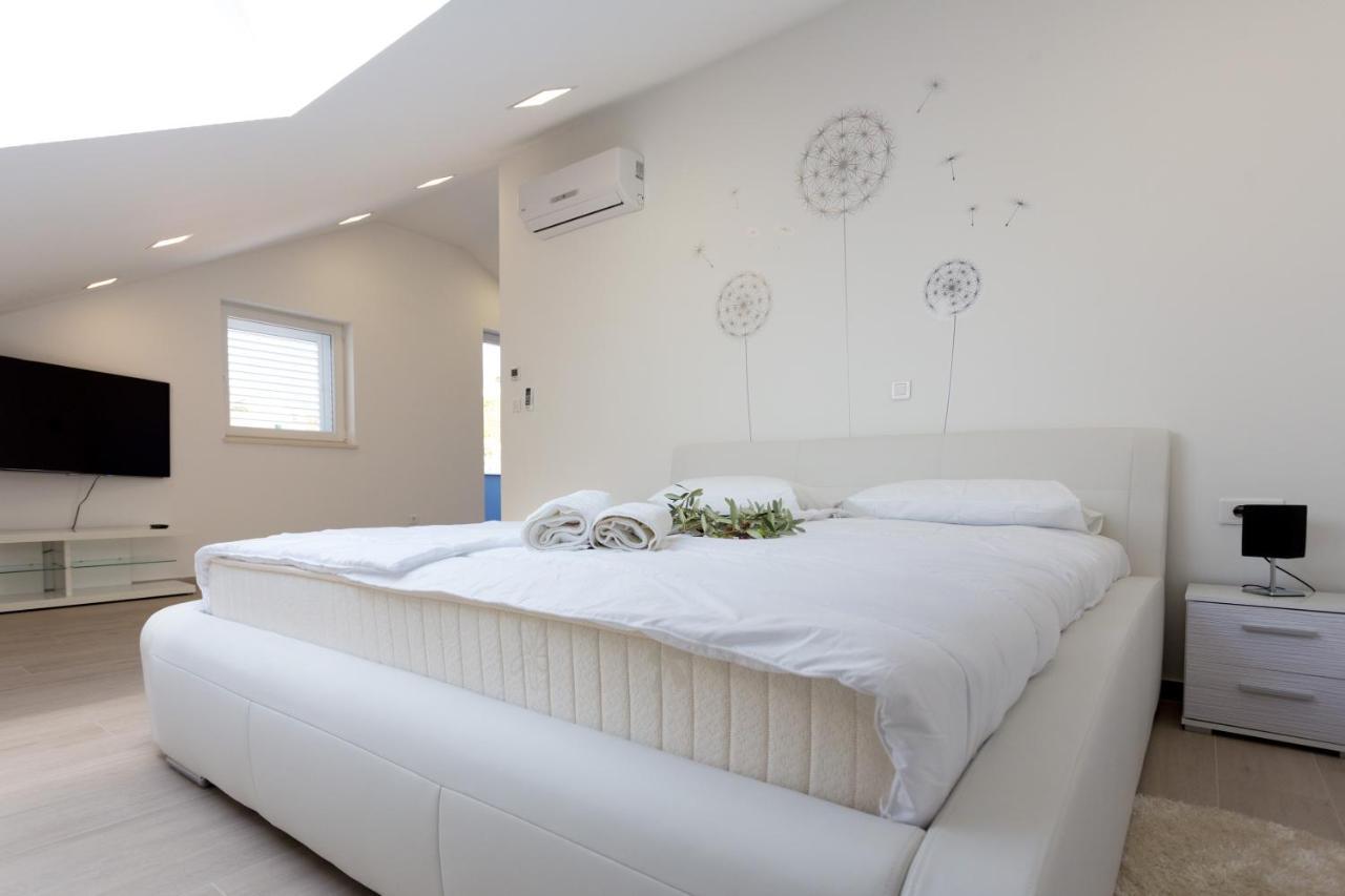 Apartment Alius Ragusa Deluxe Zewnętrze zdjęcie